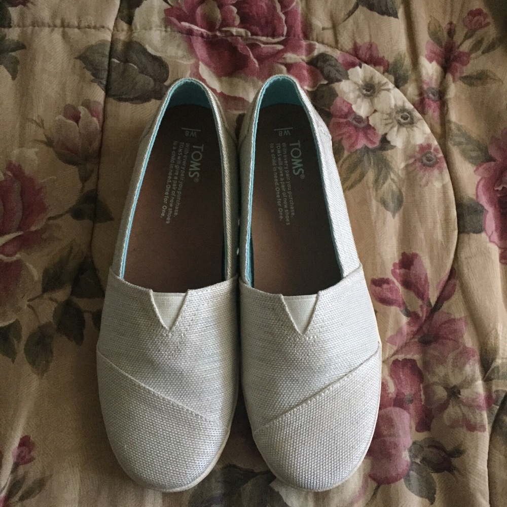 Toms